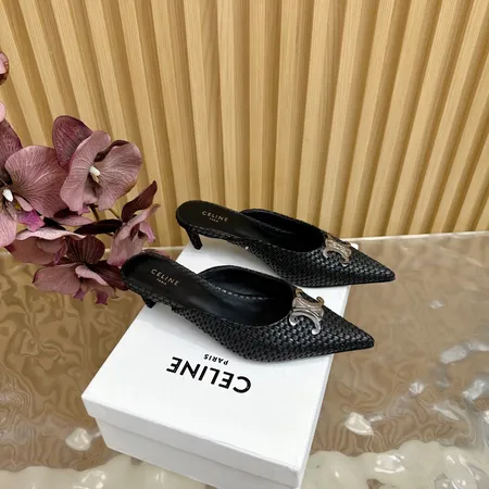 セリーヌ サンダル