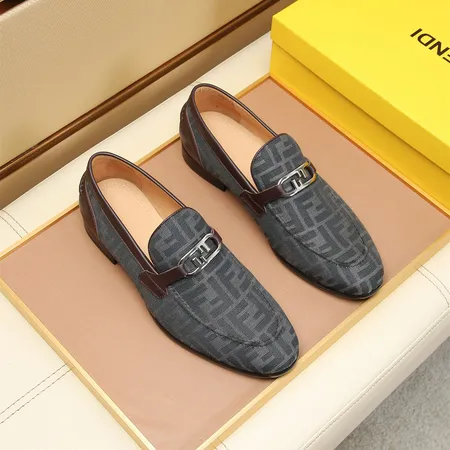 フェンディ ビジネスシューズ