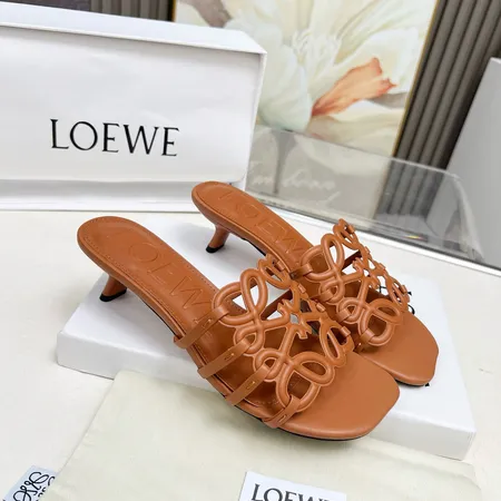 ロエベ サンダル