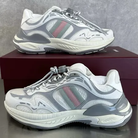 グッチ スニーカー