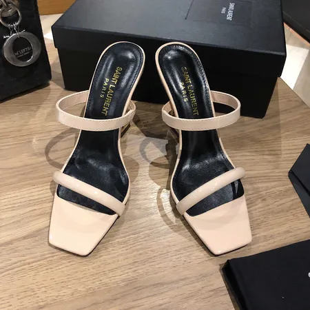 イブサンローラン サンダル