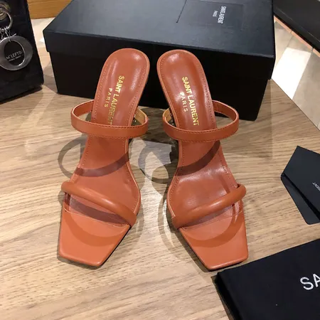 イブサンローラン サンダル