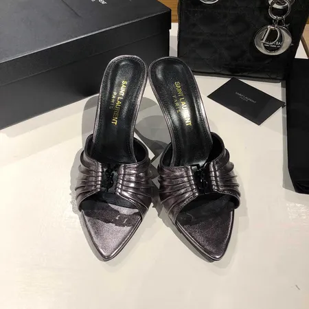 イブサンローラン サンダル