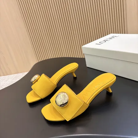 ロエベ スリッパ