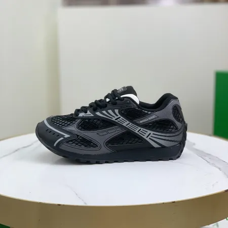 ボッテガ ヴェネタ スニーカー