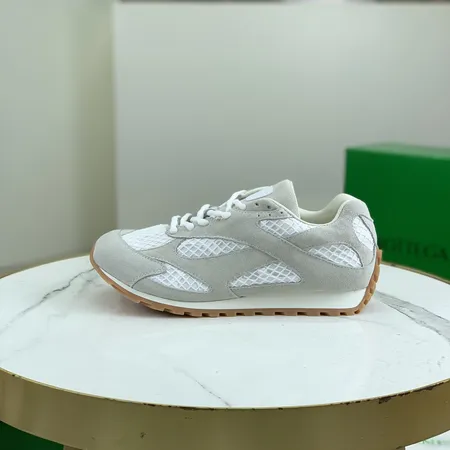 ボッテガ ヴェネタ スニーカー