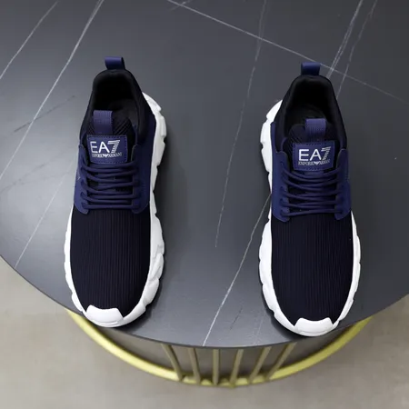 アルマーニ カジュアルシューズ