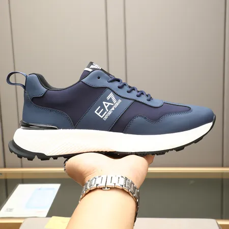 アルマーニ カジュアルシューズ