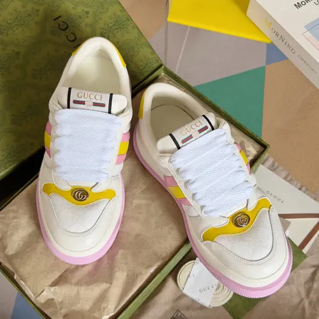 グッチ カジュアルシューズ