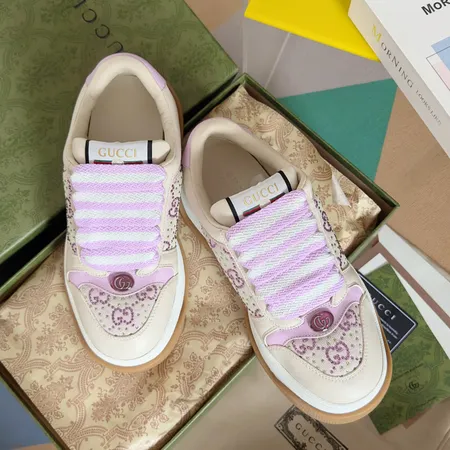 グッチ カジュアルシューズ