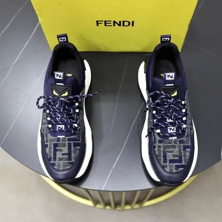 フェンディ スニーカー