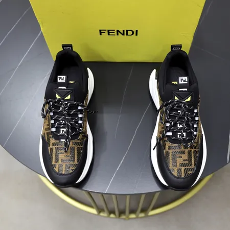 フェンディ スニーカー