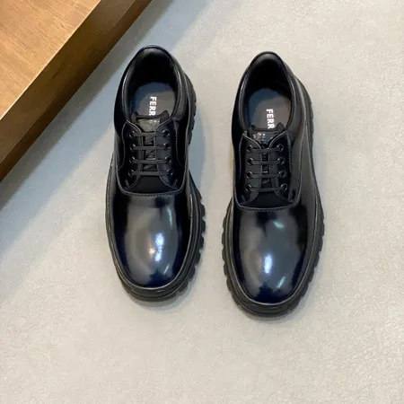 フェラガモ カジュアルシューズ