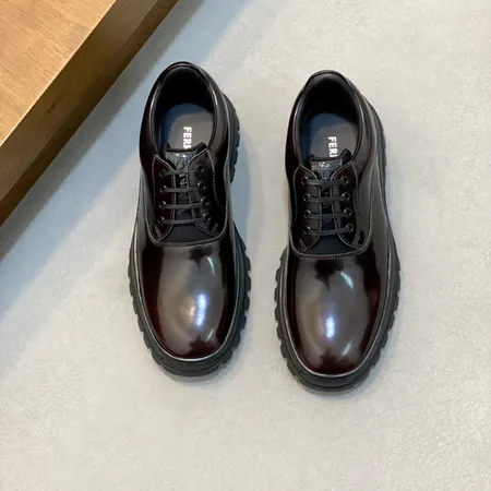 フェラガモ カジュアルシューズ