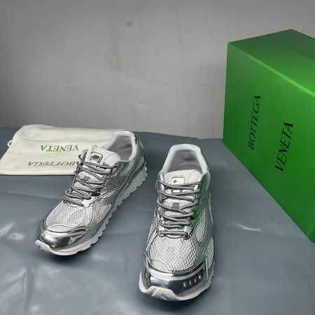 ボッテガ ヴェネタ スニーカー