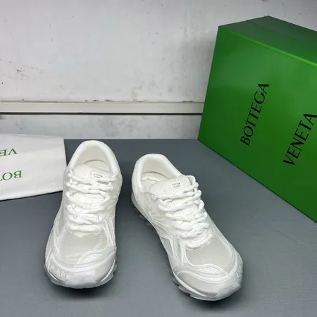 ボッテガ ヴェネタ スニーカー