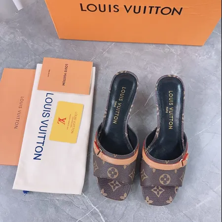 ルイヴィトン サンダル