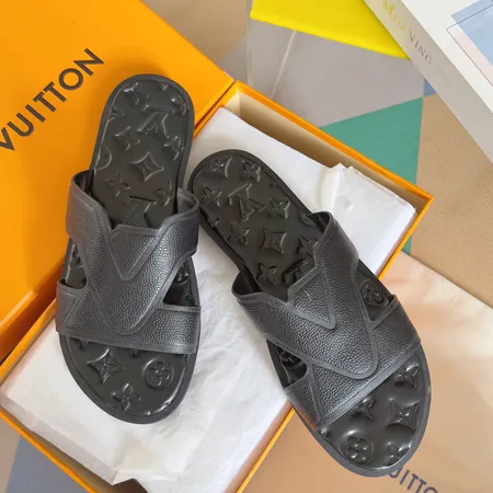 ルイヴィトン スリッパ