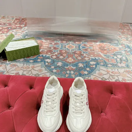 グッチ スニーカー