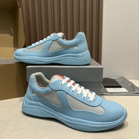 プラダ スニーカー