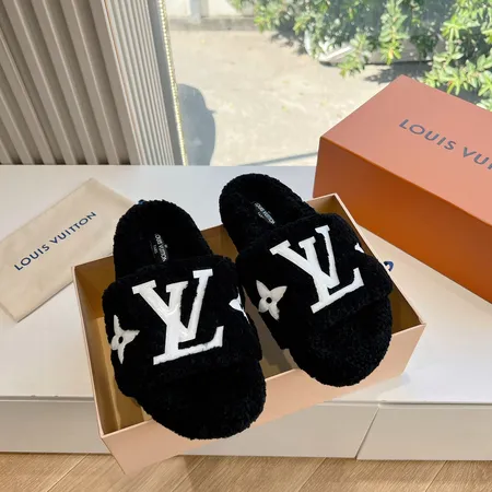 ルイヴィトン スリッパ