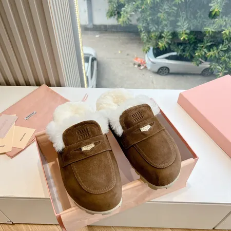 ミュウミュウ スリッパ