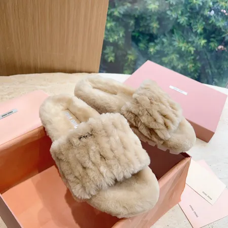 ミュウミュウ スリッパ