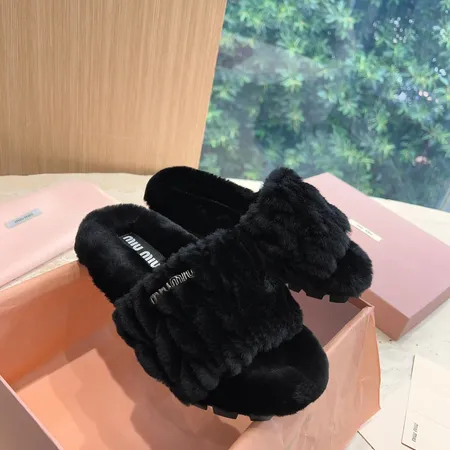 ミュウミュウ スリッパ