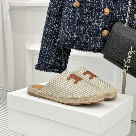 セリーヌ スリッパ