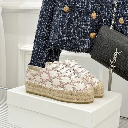 セリーヌ カジュアルシューズ