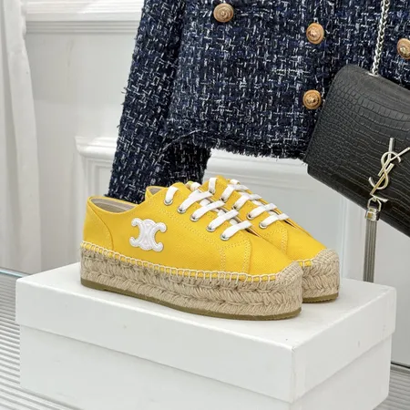 セリーヌ カジュアルシューズ