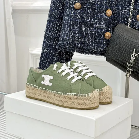 セリーヌ カジュアルシューズ