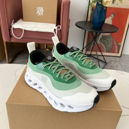 ロエベ スニーカー