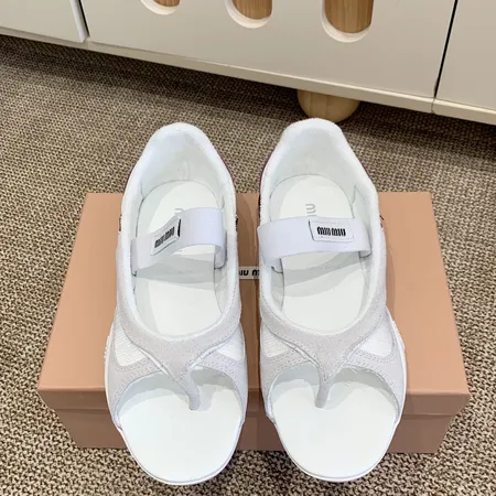 ミュウミュウ サンダル