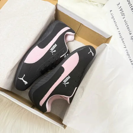 プーマ スニーカー