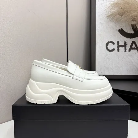 シャネル ビジネスシューズ