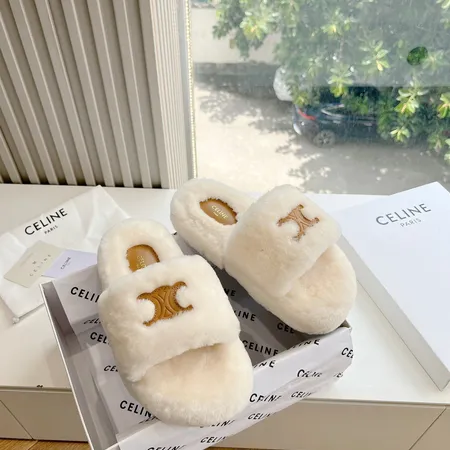 セリーヌ スリッパ