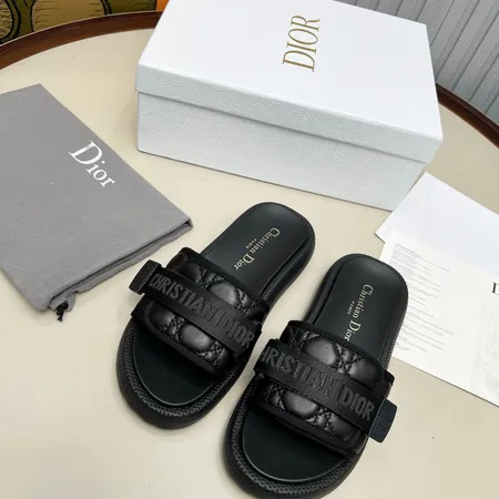 ディオール スリッパ