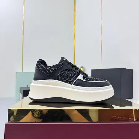 シャネル スニーカー