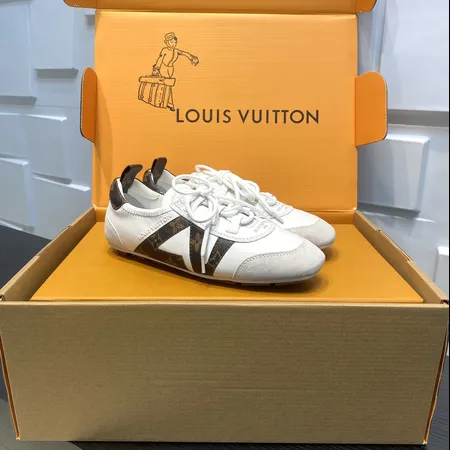 ルイヴィトン スニーカー