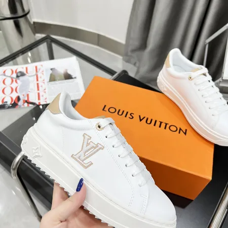 ルイヴィトン カジュアルシューズ