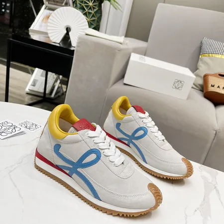 ロエベ スニーカー