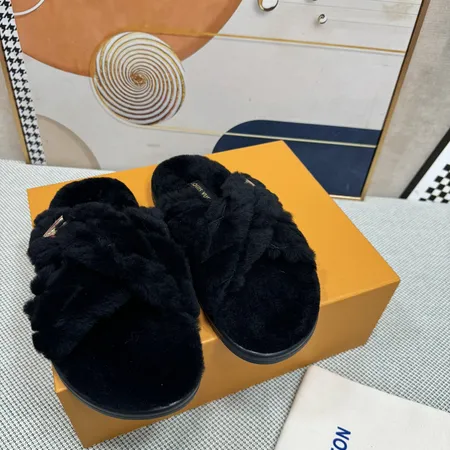 ルイヴィトン スリッパ