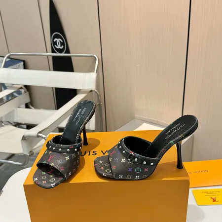 ルイヴィトン サンダル