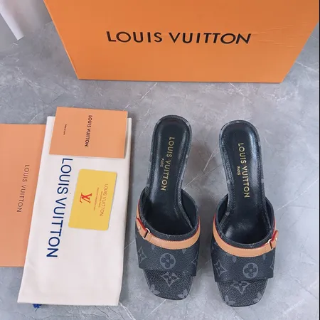 ルイヴィトン サンダル