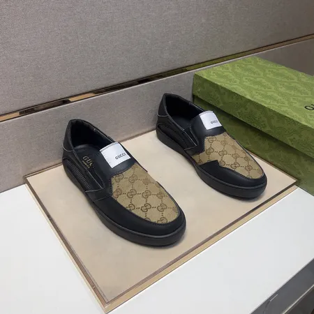 グッチ カジュアルシューズ