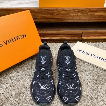 ルイヴィトン スニーカー