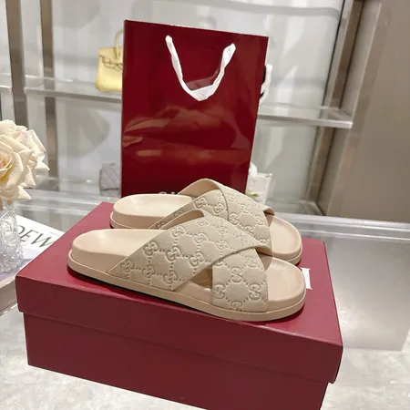 グッチ スリッパ