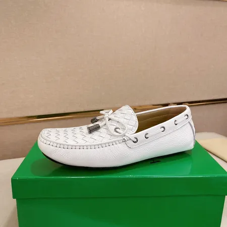 ボッテガ ヴェネタ カジュアルシューズ