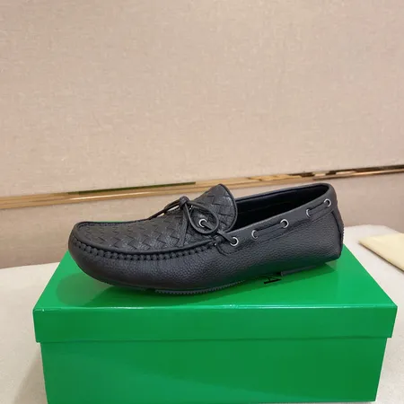 ボッテガ ヴェネタ カジュアルシューズ